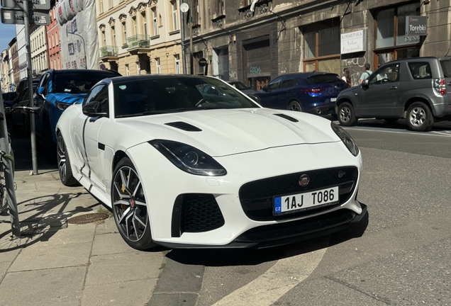 Jaguar F-TYPE SVR Coupé