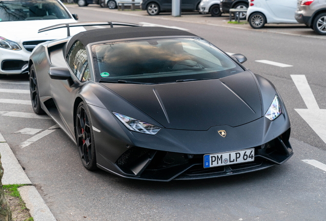 Lamborghini Huracán LP640-4 Performante Spyder