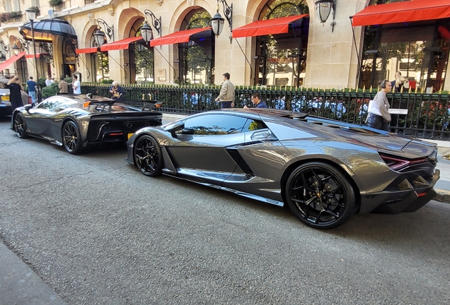 Lamborghini Revuelto