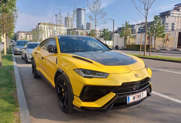 Lamborghini Urus Performante