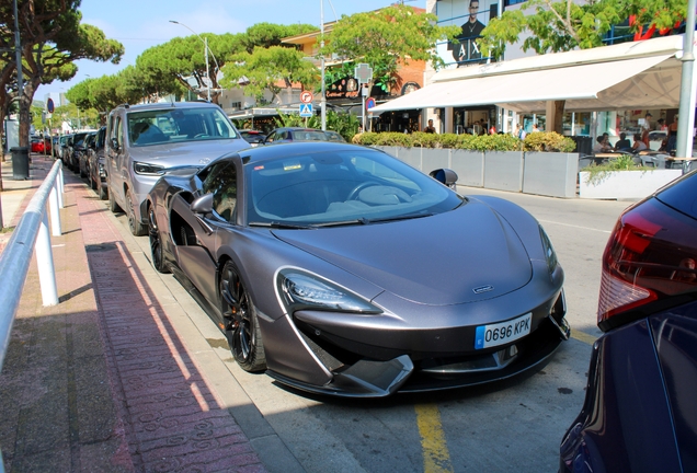 McLaren 570S