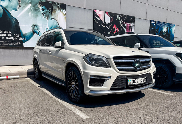 Mercedes-Benz GL 63 AMG X166