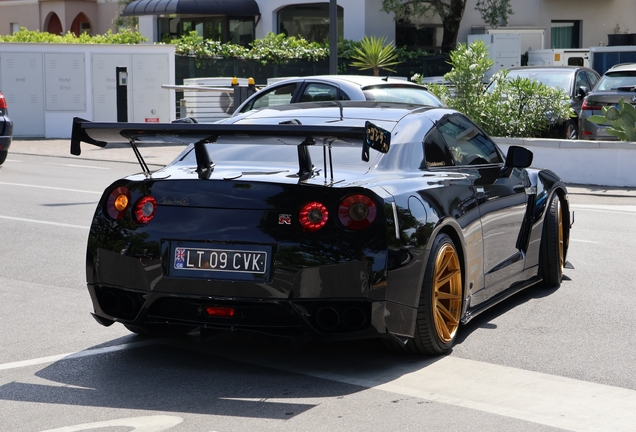 Nissan GT-R