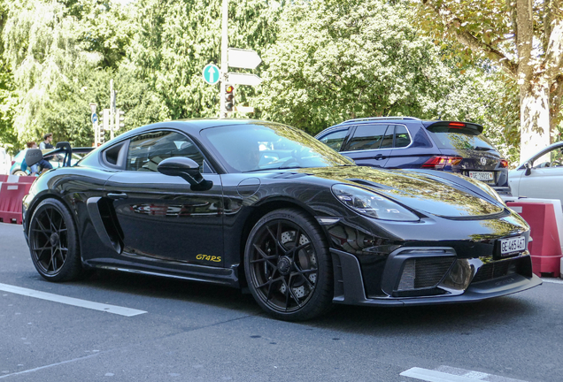 Porsche 718 Cayman GT4 RS