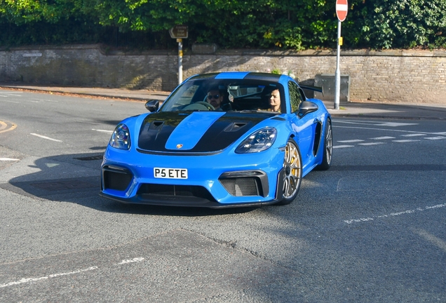 Porsche 718 Cayman GT4 RS Weissach Package