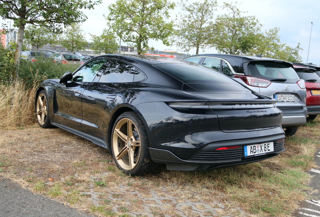 Porsche Taycan Turbo S