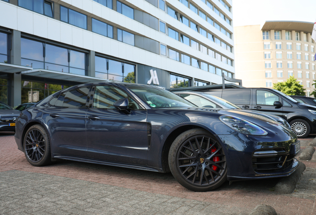 Porsche 971 Panamera Turbo MkI