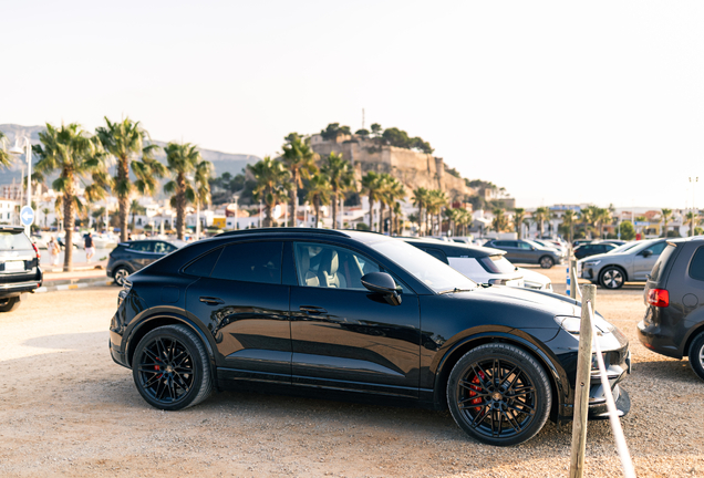 Porsche Macan EV Turbo