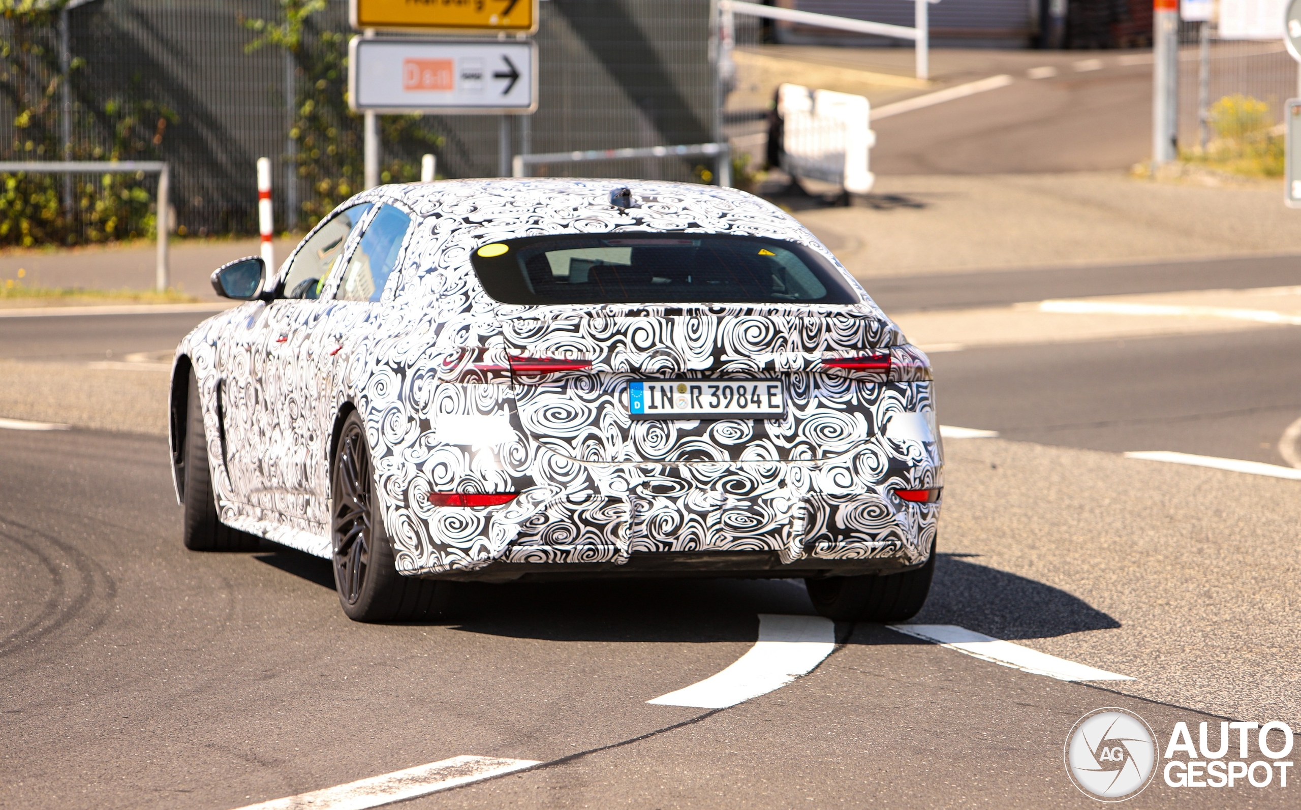 Audi RS6 Sedan E-Tron