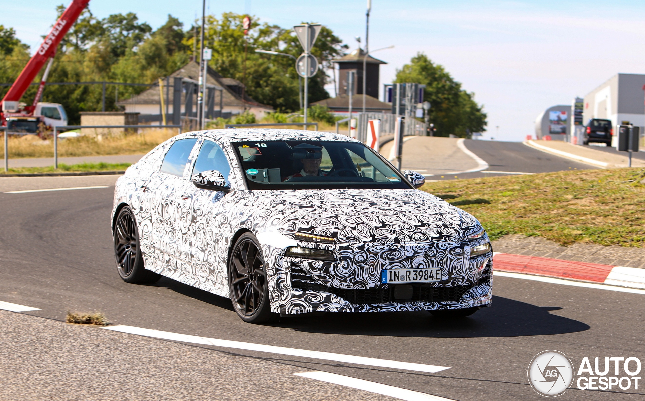 Audi RS6 Sedan E-Tron