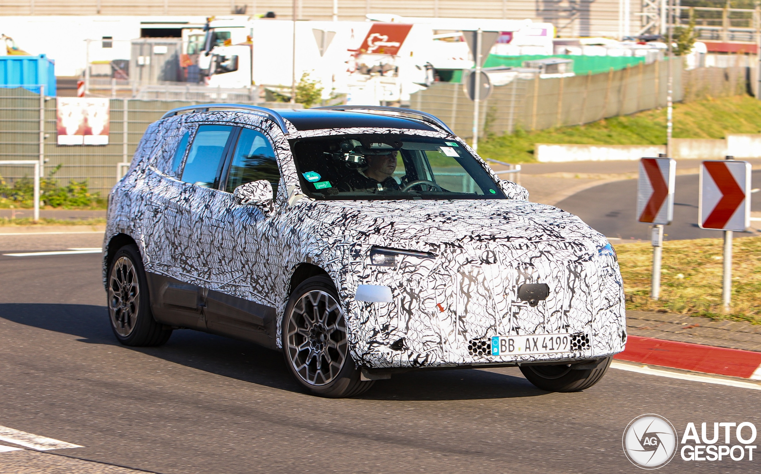 Mercedes-Benz GLB EV