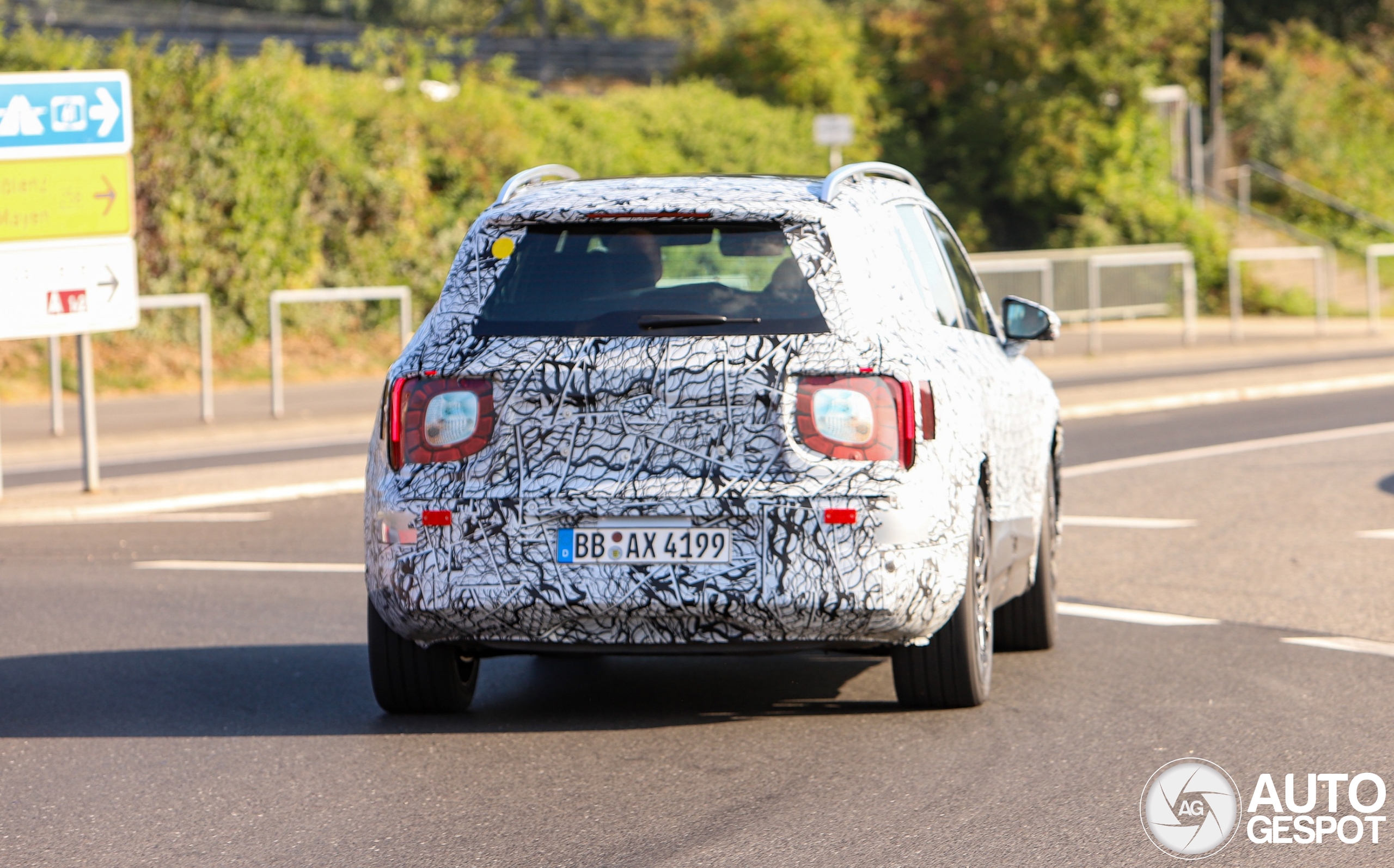 Mercedes-Benz GLB EV