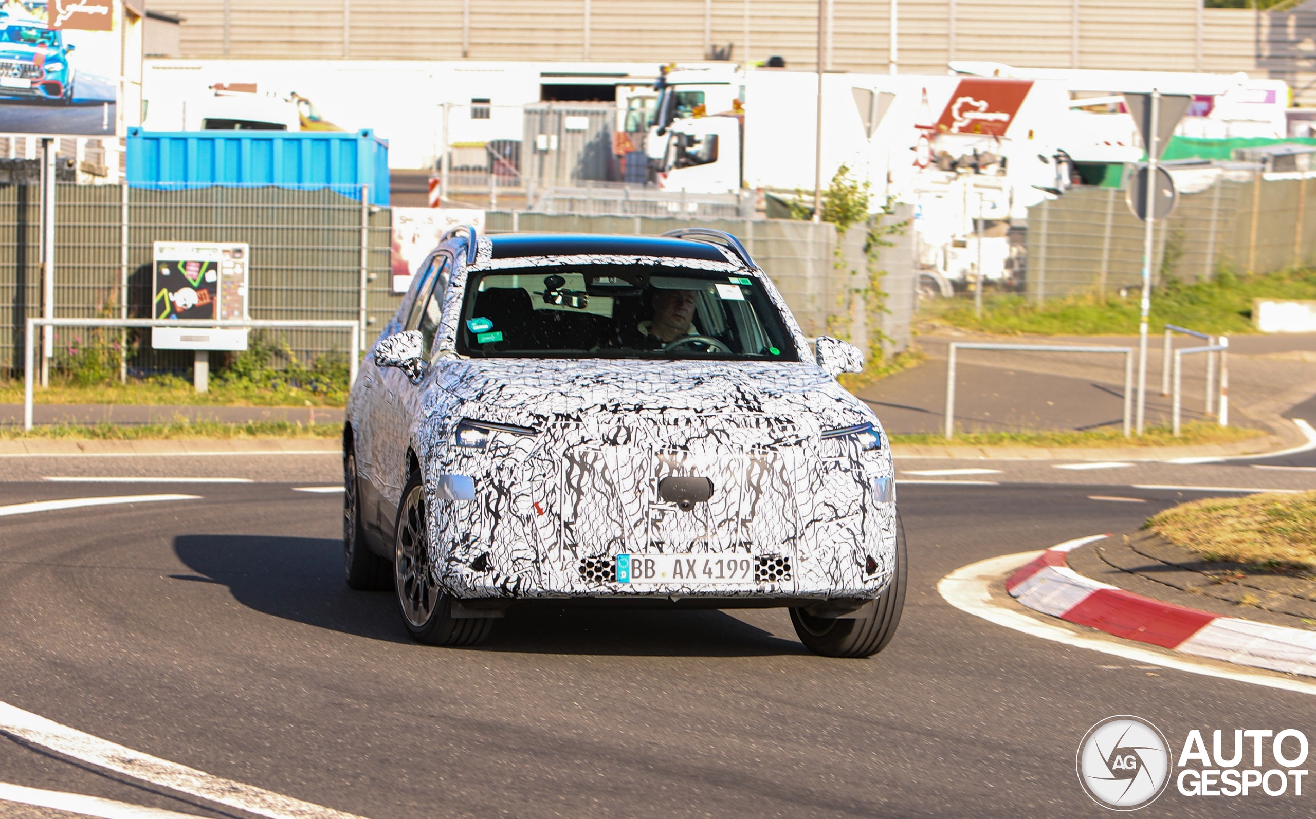 Mercedes-Benz GLB EV