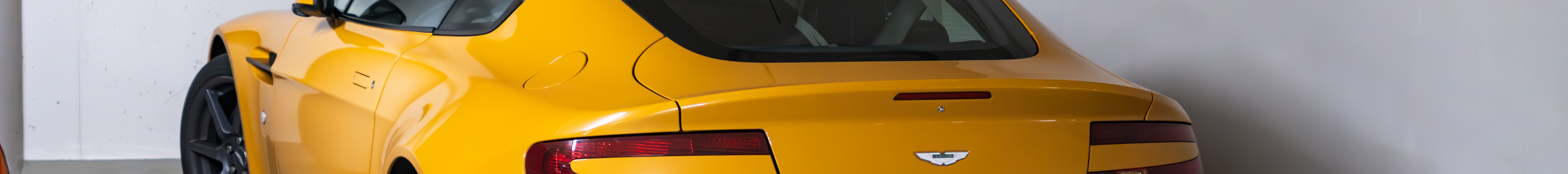 Aston Martin V8 Vantage