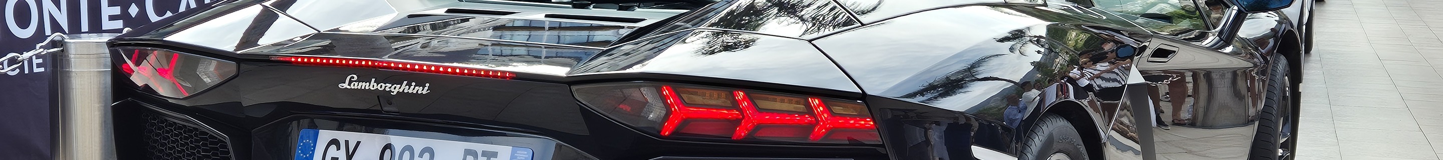 Lamborghini Aventador LP700-4