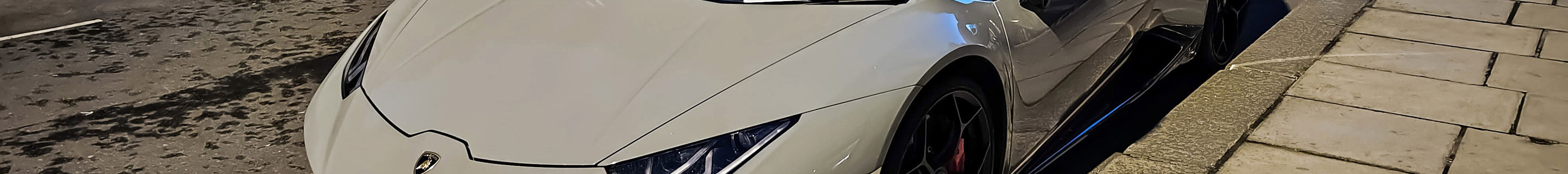Lamborghini Huracán LP640-4 Performante