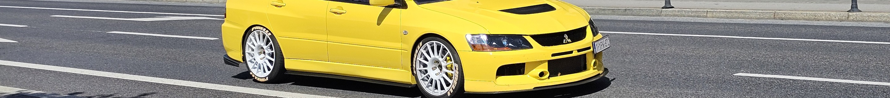 Mitsubishi Lancer Evolution IX