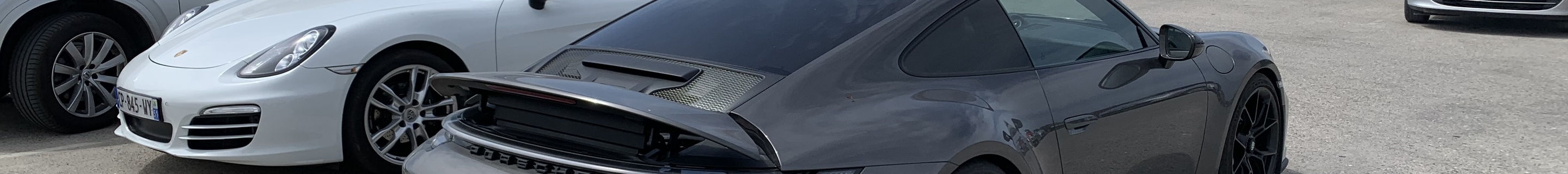 Porsche 992 GT3 Touring MkI