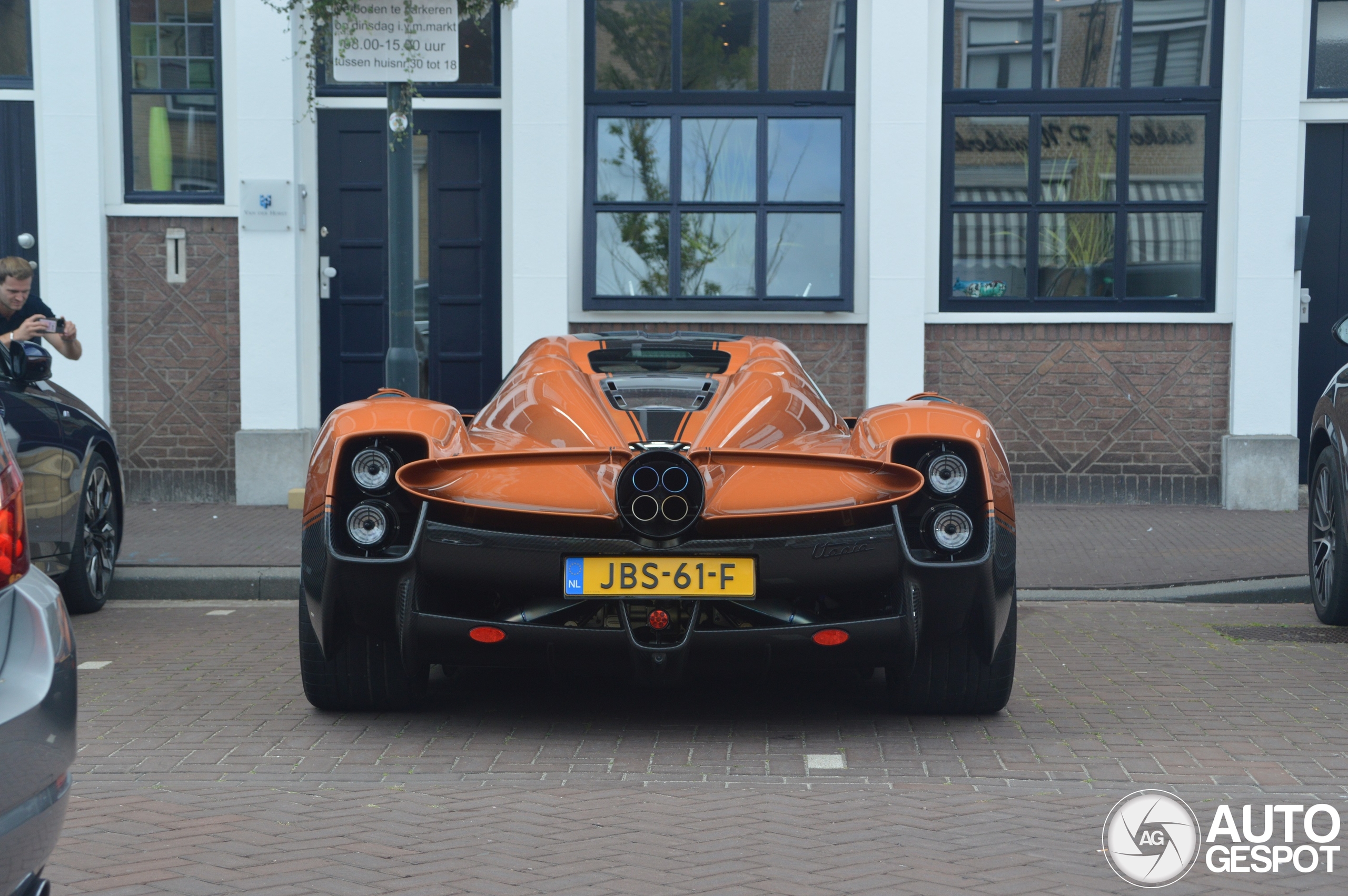 Eerste Pagani op Nederlands kenteken gespot