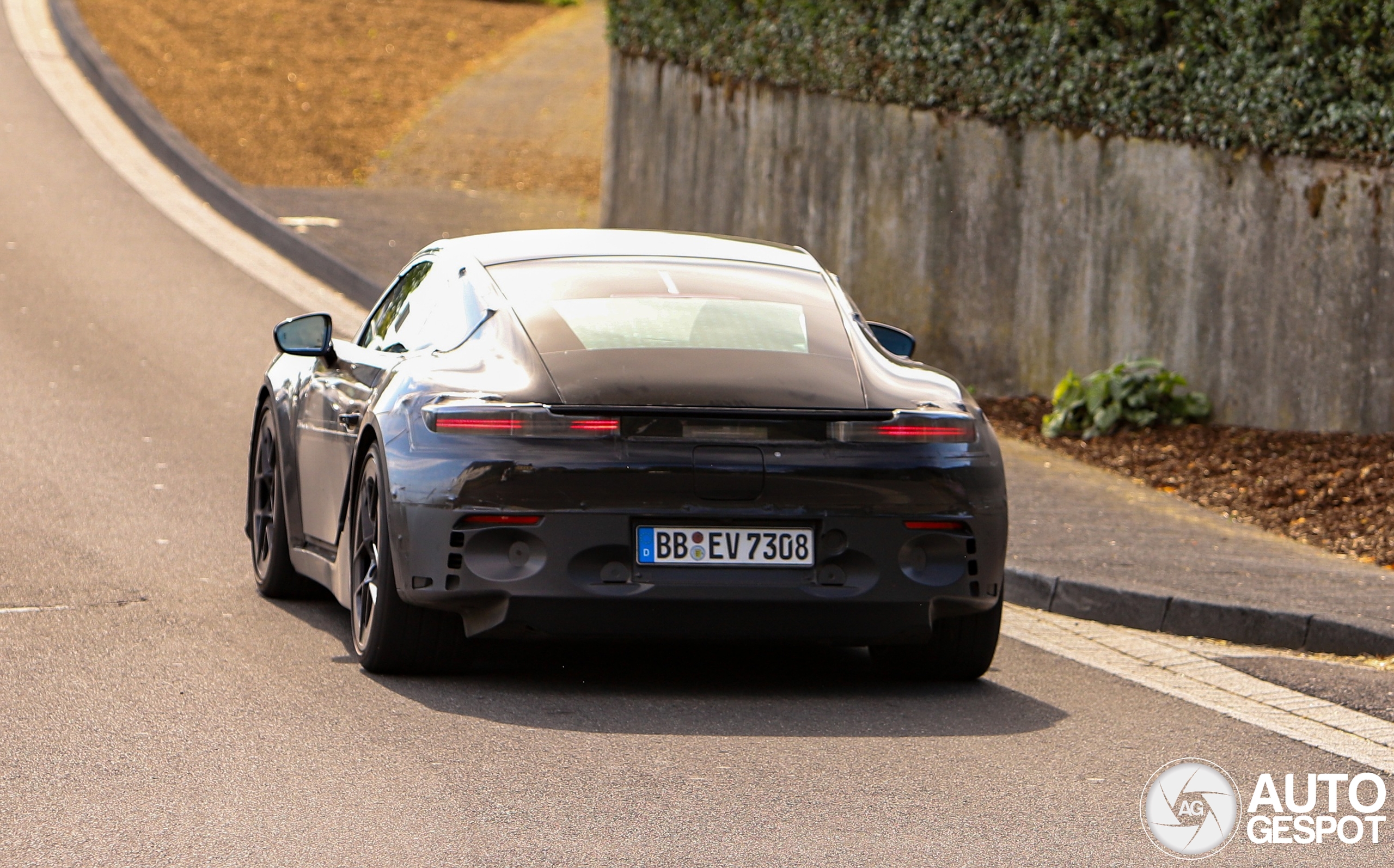 Porsche 718 Cayman EV