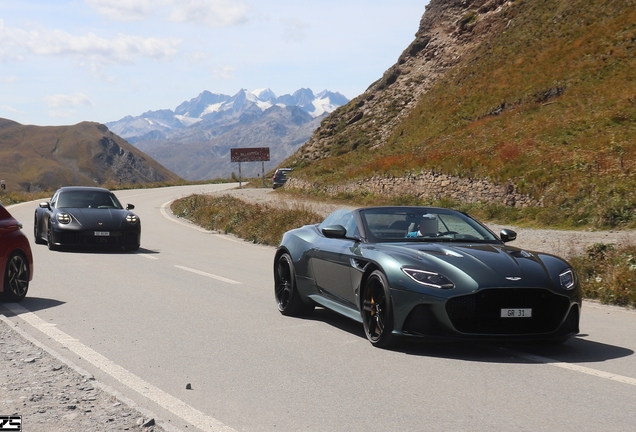 Aston Martin DBS Superleggera Volante