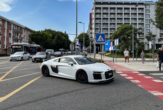 Audi R8 V10 Plus 2015