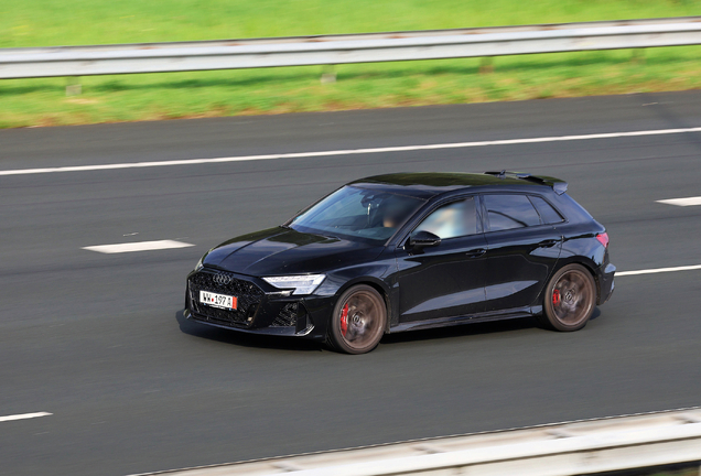 Audi RS3 Sportback 8Y 2025