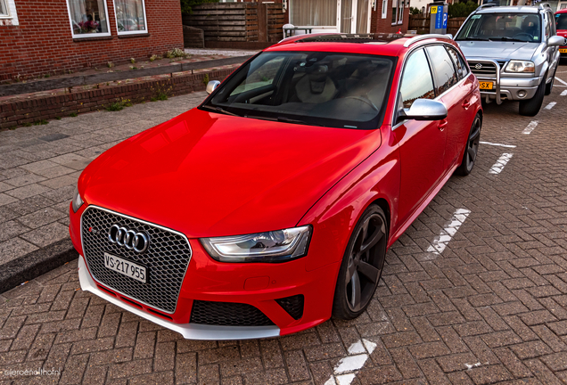 Audi RS4 Avant B8
