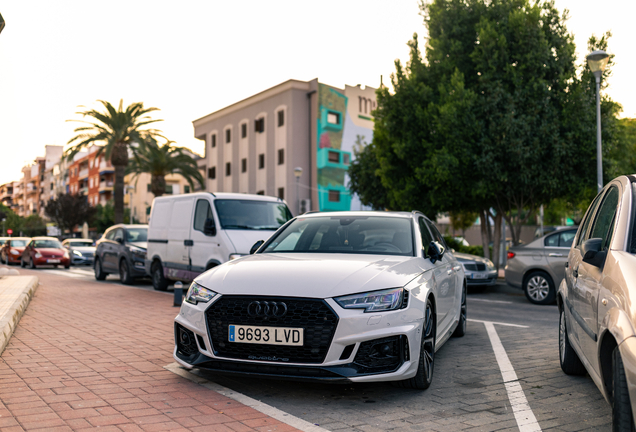 Audi RS4 Avant B9