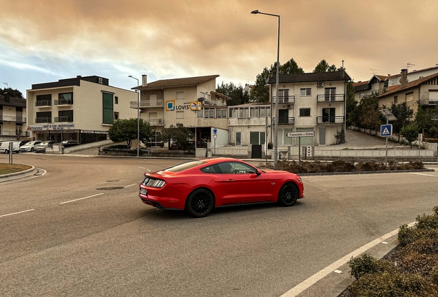 Ford Mustang GT 2015