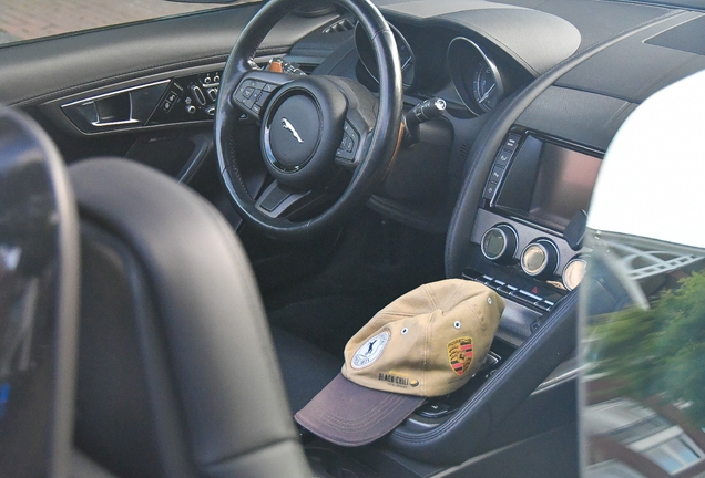 Jaguar F-TYPE S V8 Convertible