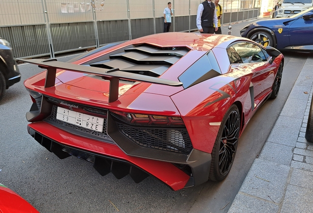 Lamborghini Aventador LP750-4 SuperVeloce