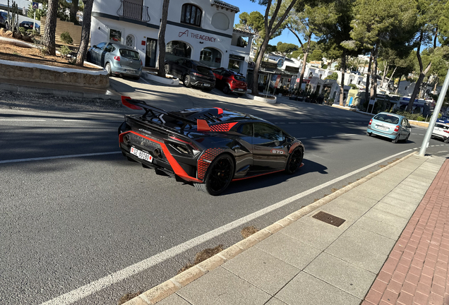 Lamborghini Huracán LP640-2 STO
