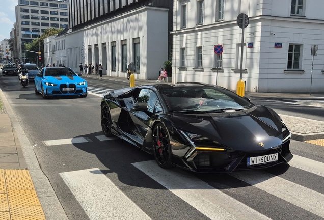 Lamborghini Revuelto