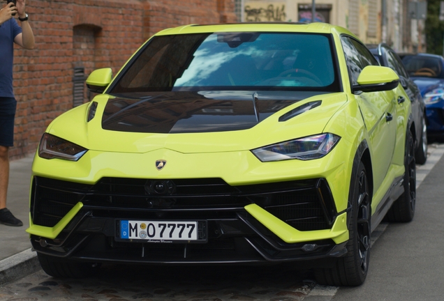 Lamborghini Urus Performante