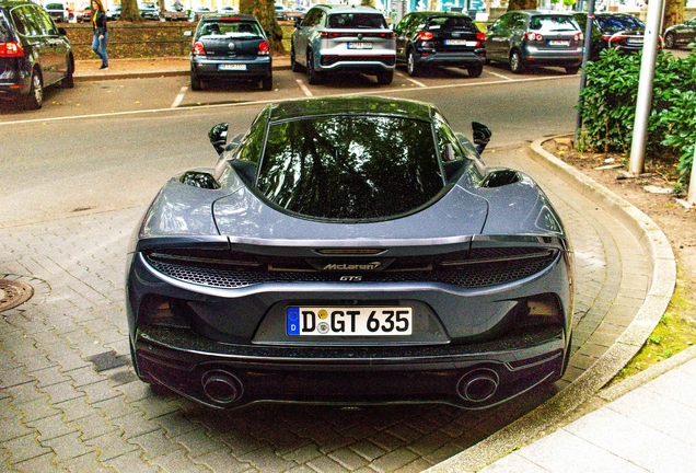 McLaren GTS