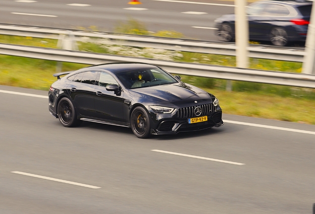 Mercedes-AMG GT 63 S X290