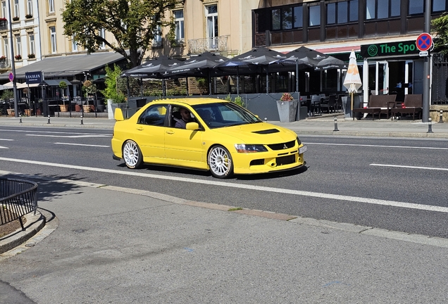 Mitsubishi Lancer Evolution IX