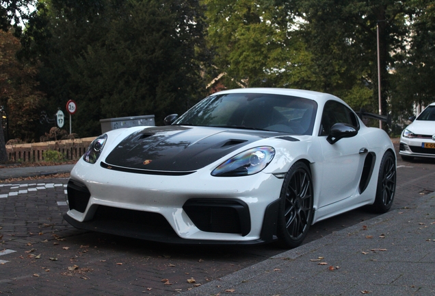 Porsche 718 Cayman GT4 RS Weissach Package