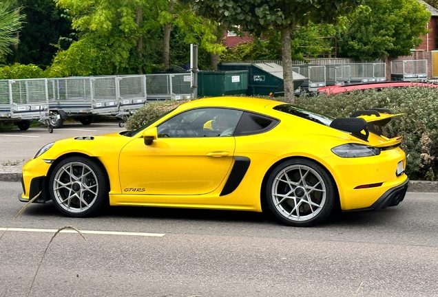 Porsche 718 Cayman GT4 RS