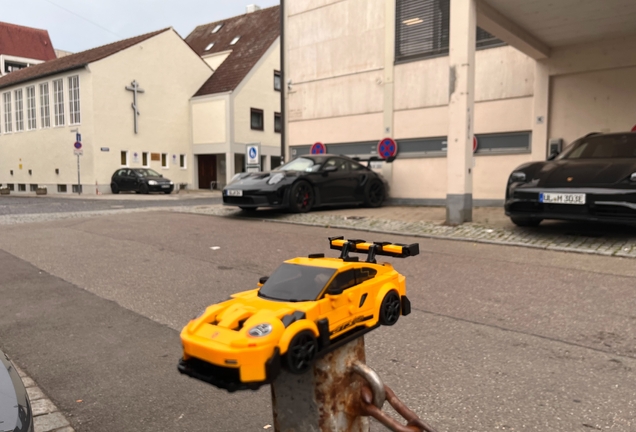 Porsche 992 GT3 RS MkI Weissach Package