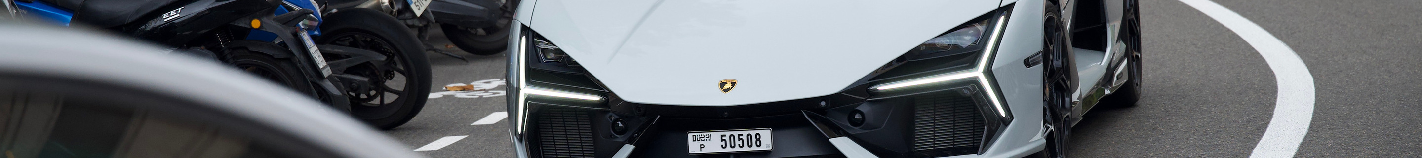 Lamborghini Revuelto