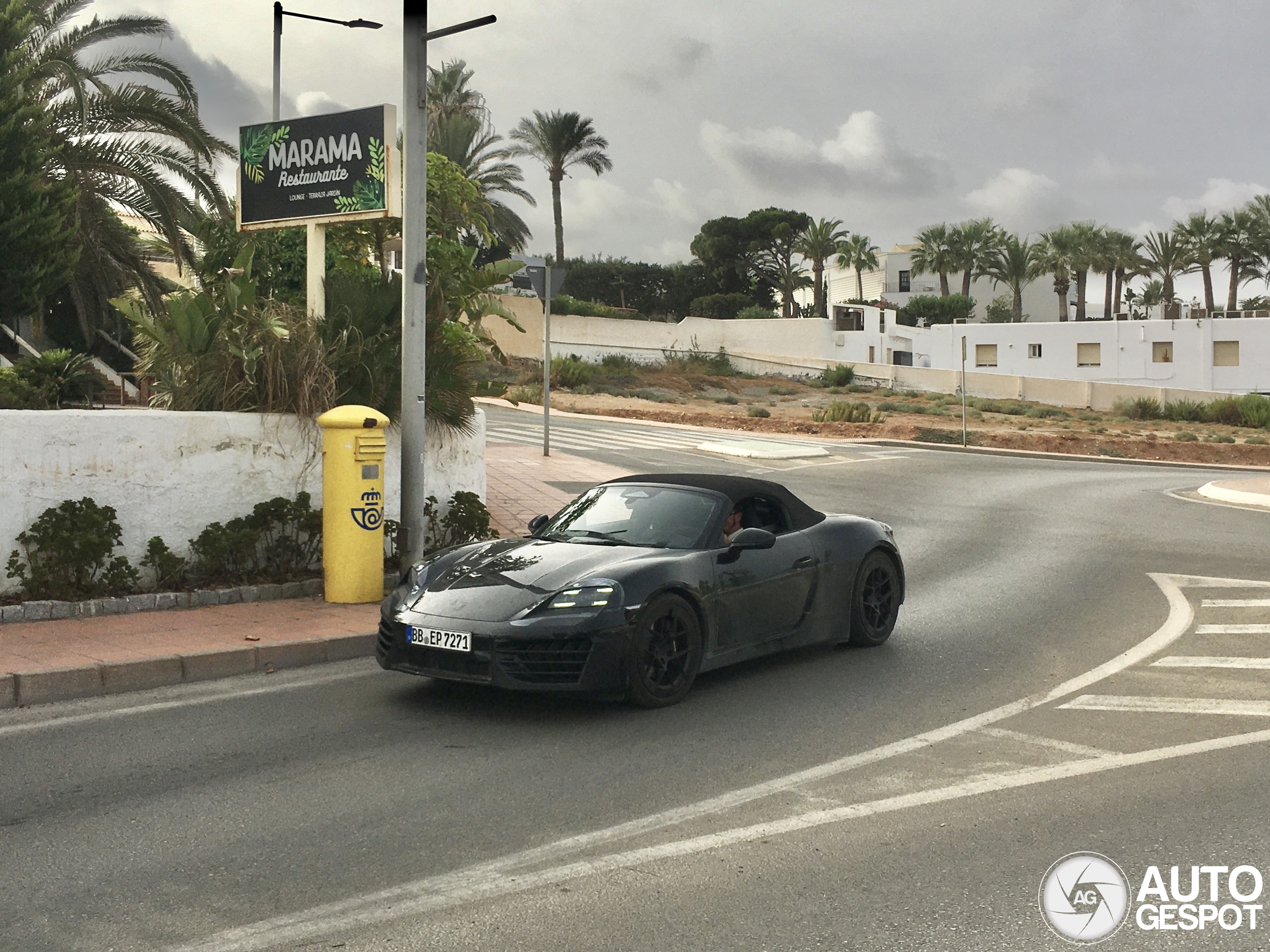 Porsche 718 Boxster EV