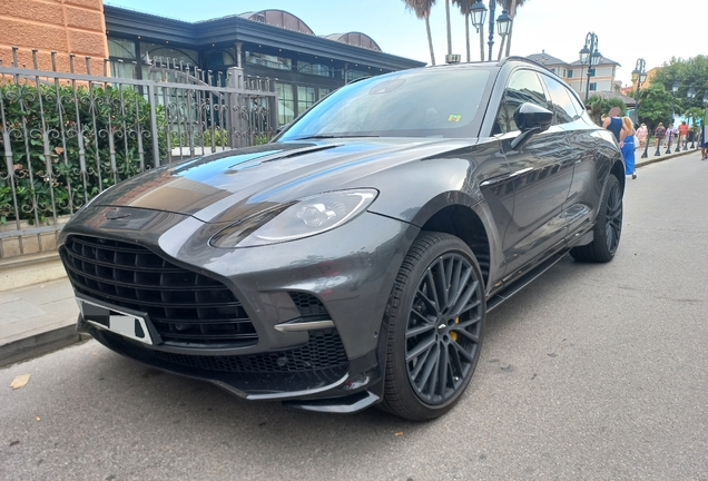 Aston Martin DBX707