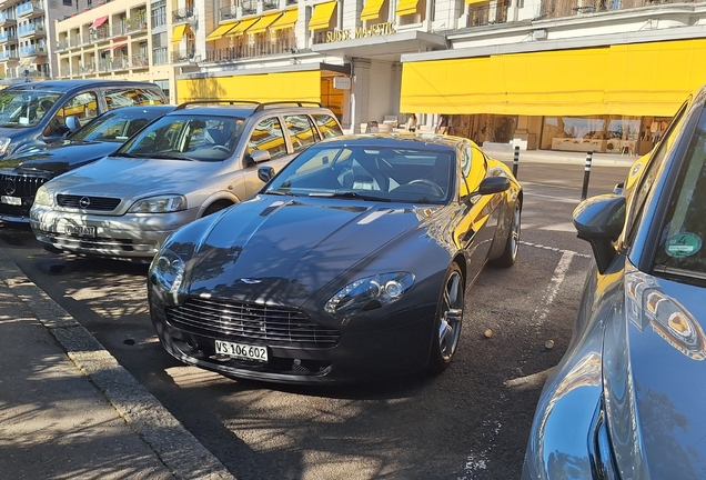 Aston Martin V8 Vantage