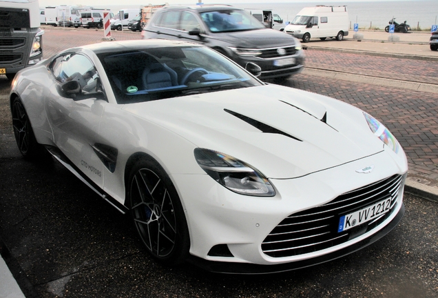 Aston Martin Vanquish 2025