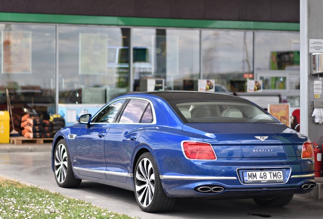 Bentley Flying Spur V8 Azure