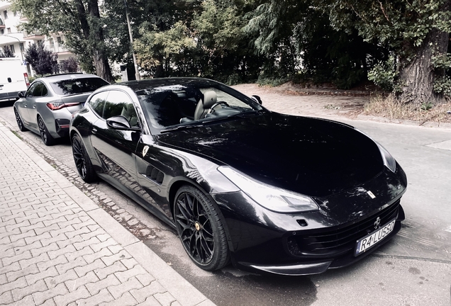 Ferrari GTC4Lusso