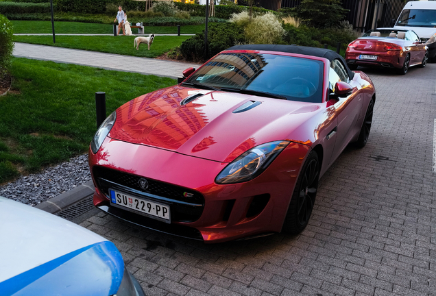 Jaguar F-TYPE S Convertible