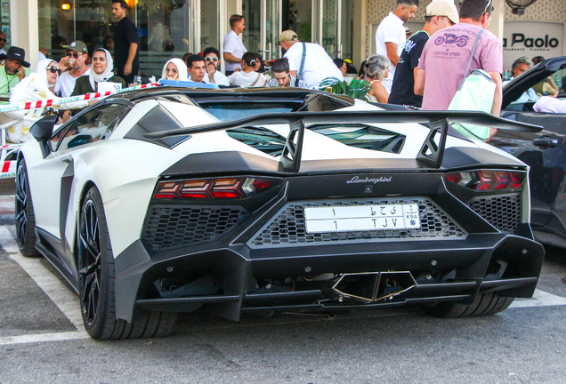Lamborghini Aventador LP700-4 Roadster DMC
